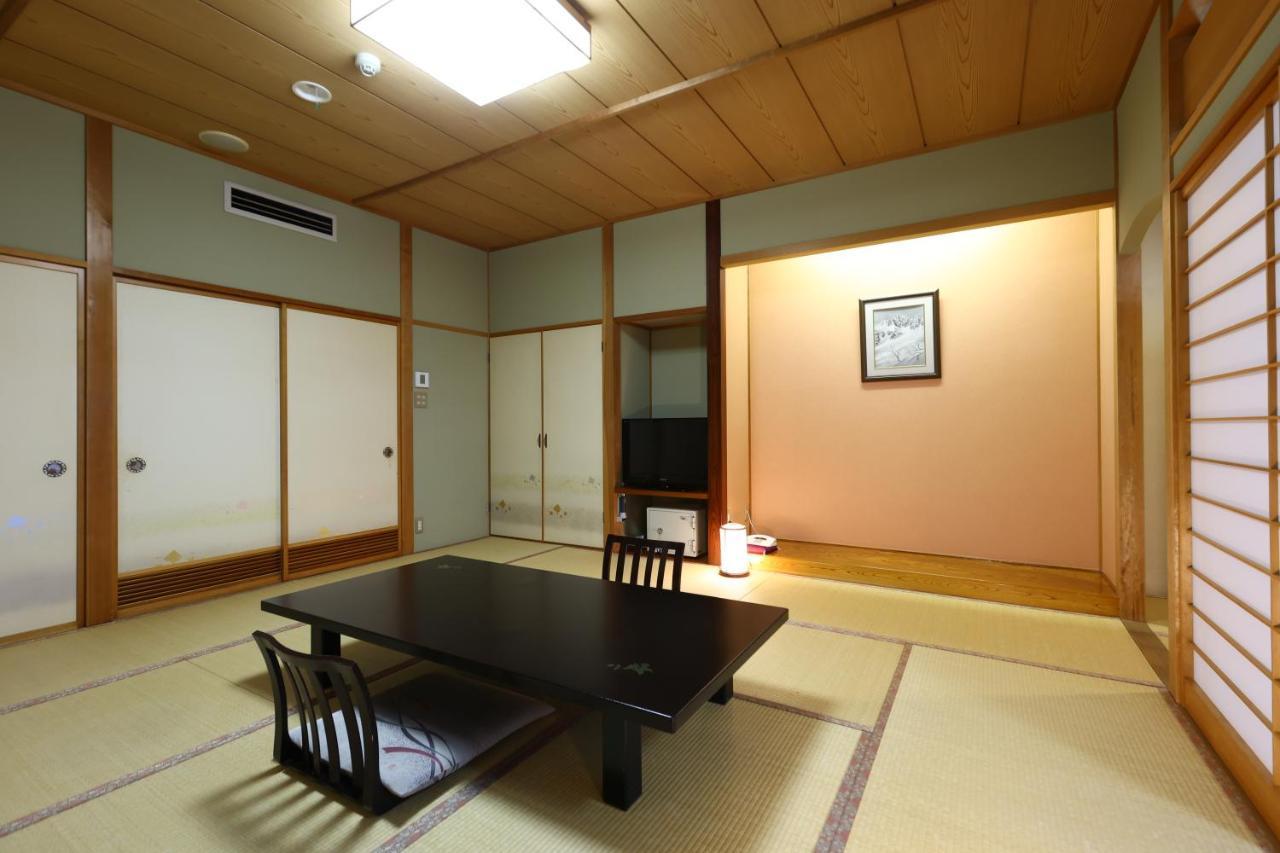 Hotel Yamabuki Komagane Exteriör bild
