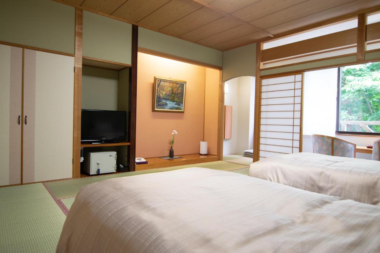 Hotel Yamabuki Komagane Exteriör bild