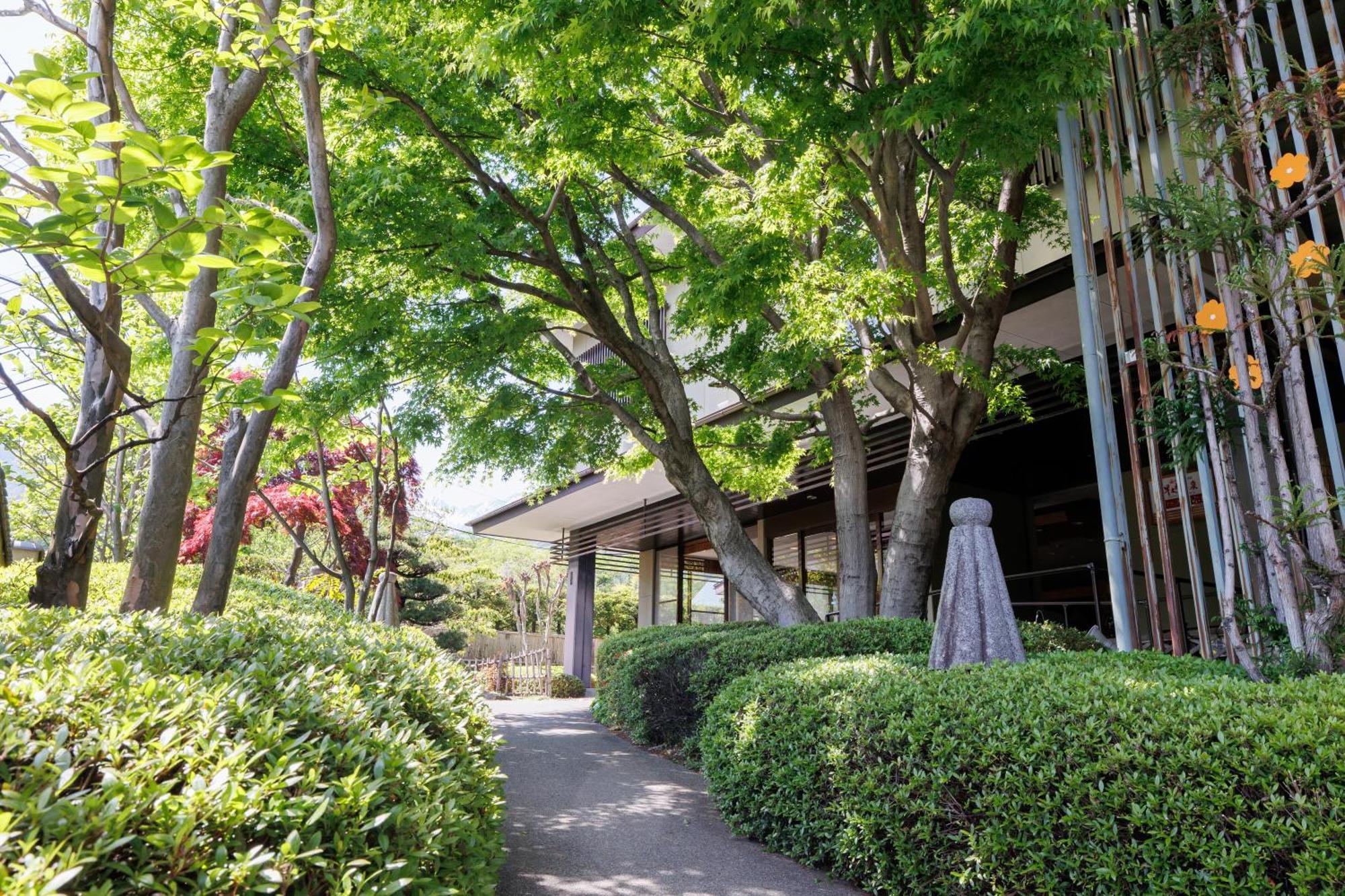 Hotel Yamabuki Komagane Exteriör bild